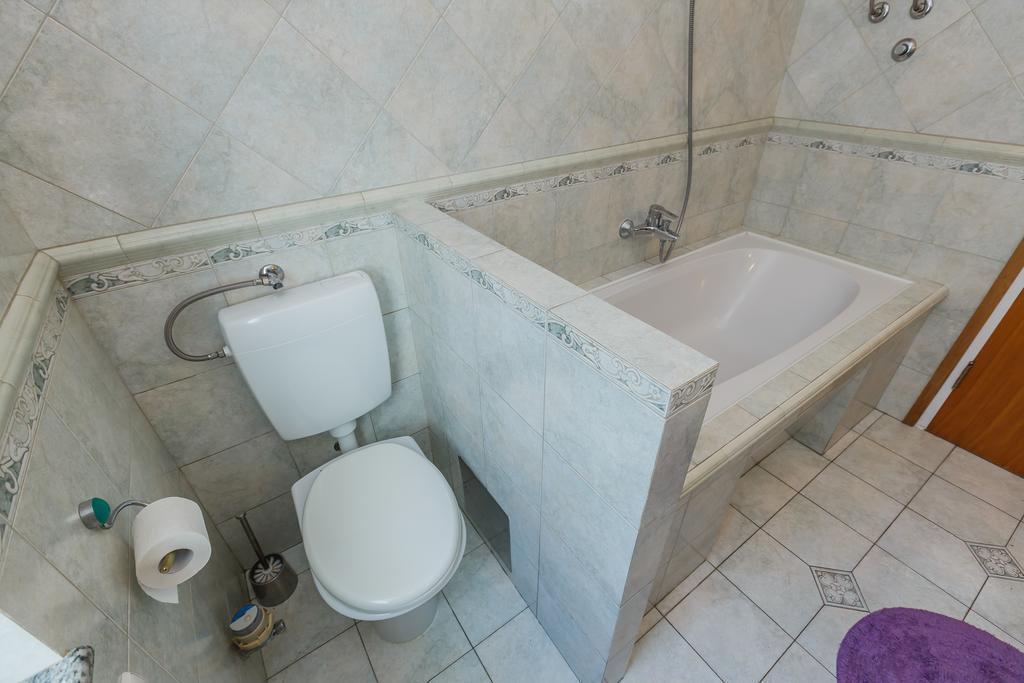 Apartments Ruzic สปลิท ภายนอก รูปภาพ