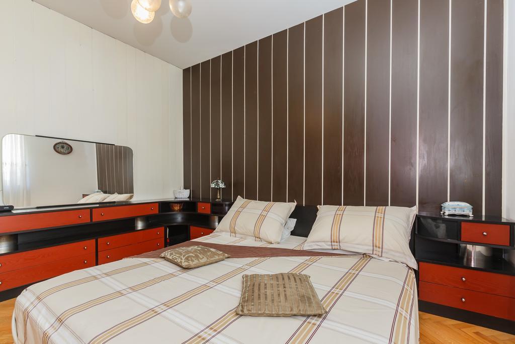 Apartments Ruzic สปลิท ภายนอก รูปภาพ